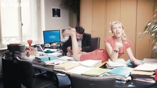 Нижнее белье Амели Этасс, сцена в La Loove s01e08 (2016)