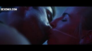 Seni di Jamie Monahan, scena di culo in LUCID (2018)