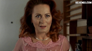 Зузана Каночова, Ладка Нергесова, Симона Стасовавсе сцены в Романе про зены (2005)