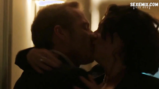 Caroline Bourg iç çamaşırı, Détectives s01e04 (2013) filmindeki sahne