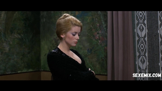 Catherine Deneuve üstsüz, Mississippi Denizkızı (1969) filmindeki sahne