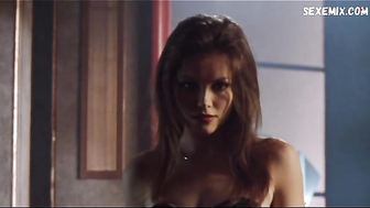 Dina Meyer sexy, escena en Johnny Mnemonic (Corte japonés) (1995)