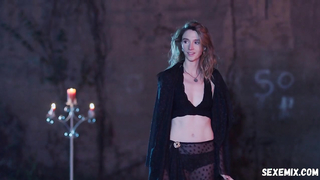 Miranda O'Hare, Jessica Louise Long, Jennifer Cipolla, Lizzie Gordon sexy, scene in Coven (2020)