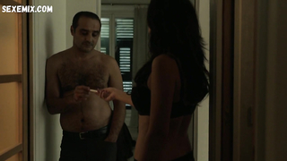 Veronique Volta sexy, scene in Mafiosa s05e01-02 (2014)