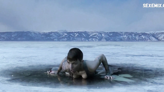 Сексуальная Руби Роуз, сцена в «Бэтвумен» s01e01 (2019)