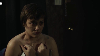 Малина Мановичи топлес, сцена в Лимонад (2018)