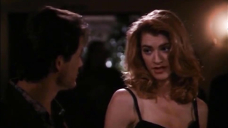 Tracy Tweed, Daphne Ashbrook, Tracy Dali sexy, Szene in Midnight Heat (1992)