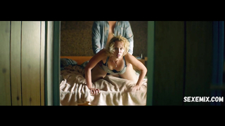 Bo Maerten, Maartje van de Wetering sexy, scène dans Ron Goossens, Low Budget Stuntman (2017)