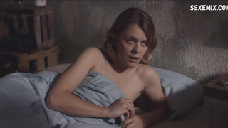 TUTTE le scene 10 min | Dasha Nekrasova sexy, scena in Softness of Bodies (2018)