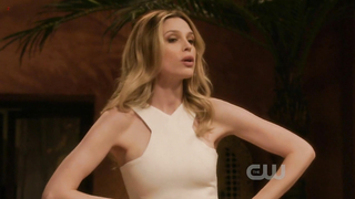 AnnaLynne McCord sexy, scene in 90210 (2012)