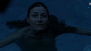 Tutte le scene 7 min | Kelly MacDonald sexy, scena in Dirt Music (2019)