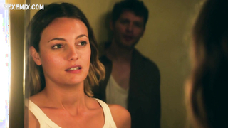 Leila George sexy, scena in Animal Kingdom s04e08-09 (2019)