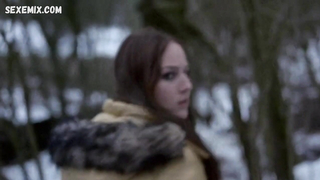 Leelee Sobieski, Tara Fitzgerald lesbian, scene in In a Dark Place (2006)