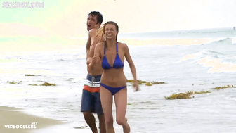 Emily VanCamp bikini, scene in Revenge s01e07 (2012)