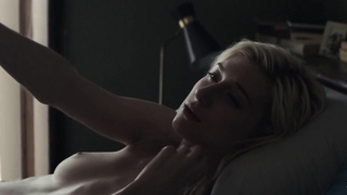 Elizabeth Debicki Cleavage, scene in The Burnt Orange Heresy (2019)