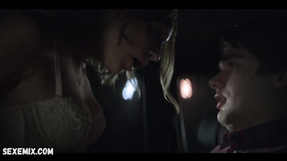 Maddie Phillips sexo en el coche, escena en Teenage Bounty Hunters s01e01 (2020)