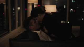 Riley Keough sexy, scena in The Girlfriend Experience s01e04 (2016)