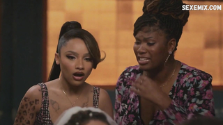 Blindspotting'de Helen Hunt Göğüs Sahnesi s01e08 (2021)