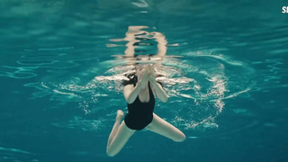 Anne Hathaway-Unterwäscheszene in One Day (2011)