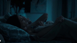 Scène sexy d'Ashley Greene dans Aftermath (2021)