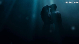 Roma Gasiorowska, scène dans Sala samobojcow (2011)