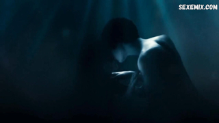 Roma Gasiorowska, scène dans Sala samobojcow (2011)