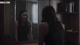 Josefin Asplund nuda sotto la doccia, scena in Sanctuary s01e03e06 (2019)