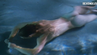 Scena sexy di Amalia Culp in Giants Being Lonely (2019)