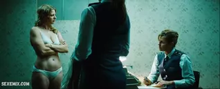 Jordis Triebel Unterwäscheszene in Westen (2013)