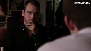 Сексуальная сцена с Маринной Берг в фильме «Duleder, jeg folger» (2011)