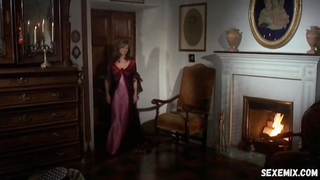 Scena sexy di Christiane Rucker in Frankenstein's Castle of Freaks (1974)