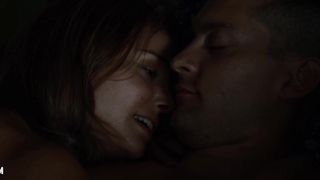 Natalie Portman mostra il corpo in lingerie, scena in Brothers (2009)