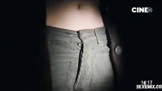 Scène de seins de Dolores Fonzi dans Salamandra (2008)