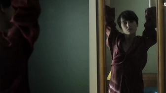 Adele Perovic zeigt uns seitliche Brüste, Szene in Lost Gully Road (2017)