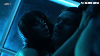 Escenas de sexo misionero de Ekaterina Olkina en Tehnar s01e04 (2019-2022)