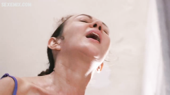 Magdale Alves mostra il seno nudo, scena del film Eletrodomestica (2005)