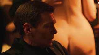 Дарья Балабанова демонстрирует голую грудь, киску - Karamora s01e06 (2022)