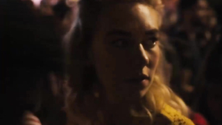 Scena sexy di Vanessa Kirby in Italian Studies (2021)