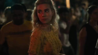 Scena sexy di Vanessa Kirby in Italian Studies (2021)