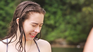 Susanna Skaggs “Love & Gelato” filminde çok seksi