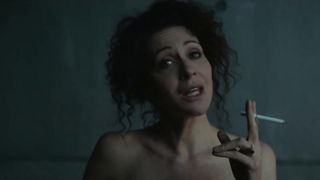 Kseniya Rappoport tem momentos sensuais no filme “It Doesn't Matter”