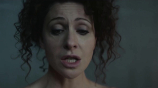 Kseniya Rappoport tem momentos sensuais no filme “It Doesn't Matter”