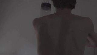 Роми Мертинс обнажена в фильме «Give», который вышел в 2016 году