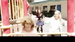 Öğretmenler 2016'da Katie O'Brien çıplak sahnesi