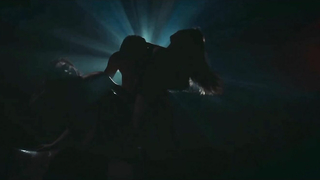 Секси Ази Акоста, сцена в эротике, Манила