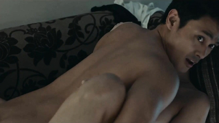 Chesca Paredes Sex auf der Couch, Szene in Erotik Manila