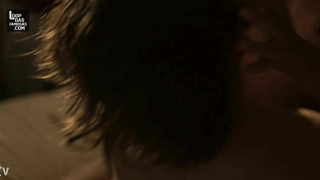 L'actrice Julia Konrad nue dans des scènes de série