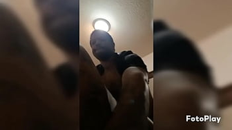 Ebenholz-Teenager nimmt BBC