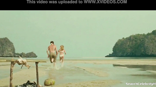 Ursula Andress en sus orejas 1966