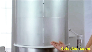 Australischer TV-Werbespot mit vollständiger frontaler Nacktheit